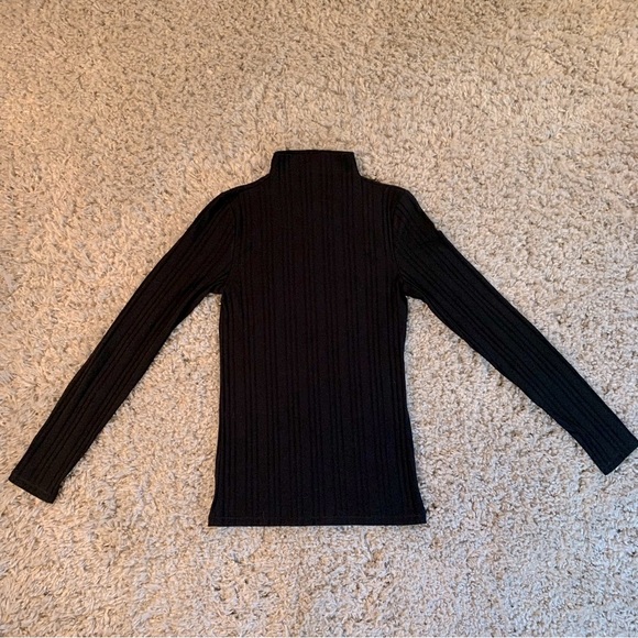 Wilfred Black Long Sleeved Ribbed Shirt Women’s Size Medium - Picture 2 of 7